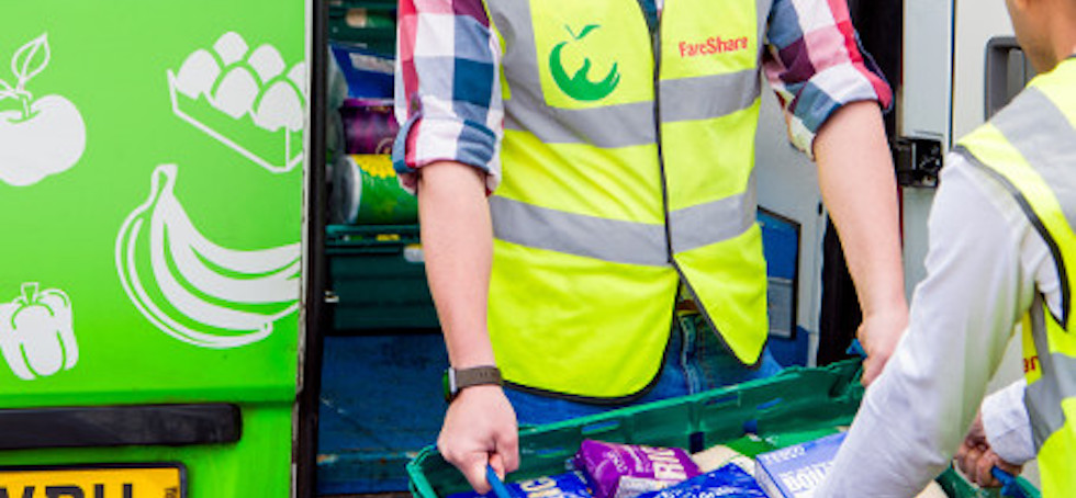 Young’s Seafood supports FareShare with latest donation