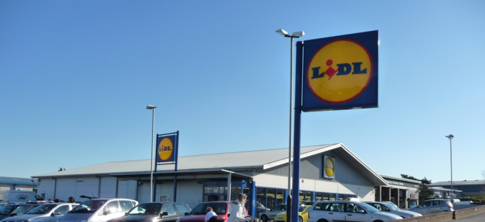 Lidl reports annual loss but makes gains in market share