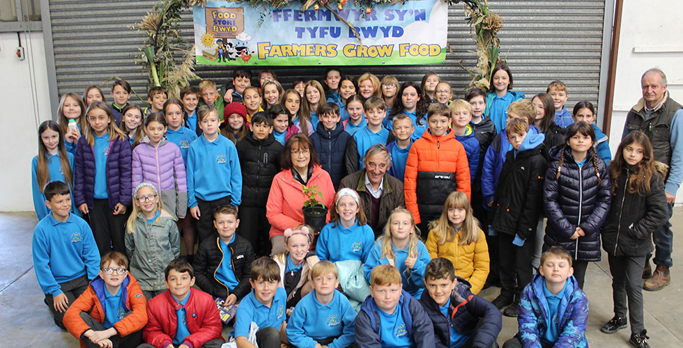 School children learn how food is produced at ‘Food Story’ event