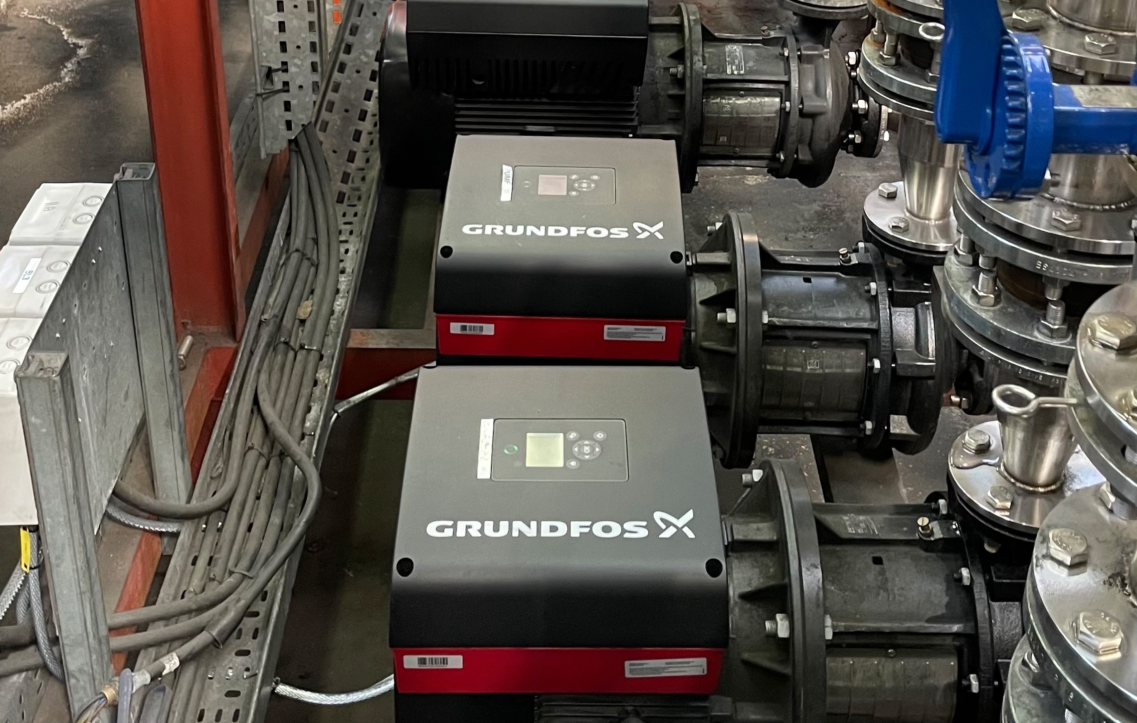 Grundfos retrofit water pumps within a Suntory Beverage & Food factory.