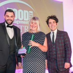 Best Seafood Product: Winner - Ocado 2 Organic Salmon Fillets Skin On – Hilton Seafood UK. L-R: Kurtis Osborne of category partner Dawson Group, Pam Brook on behalf of Ocado, with Pete Firman.