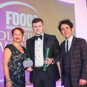 Food Retailer of the Year: Winner – Aldi. L-R: Morag Ash of category partner Bizerba, Dan Robinson of Aldi and Pete Firman.